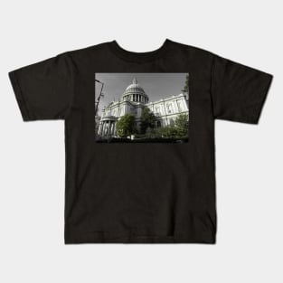 St Paul’s Cathedral and greenery Kids T-Shirt